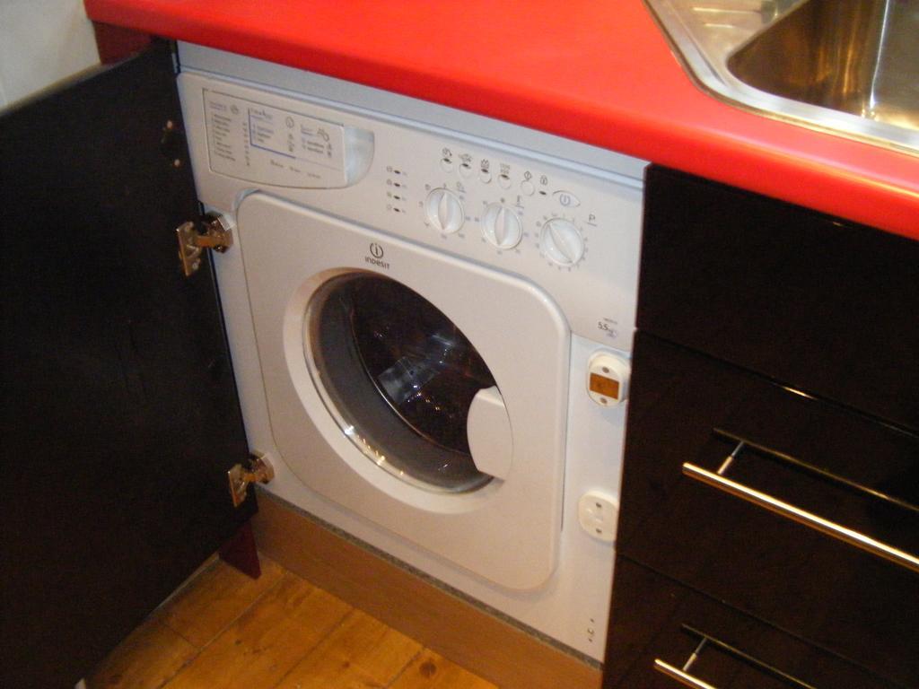 F3 2 Bedroomed Town House - Free Parking - Super 150 Mbps Wifi Near Gavin N Stacey Film House - 1 Free Dog Allowed Барри Номер фото
