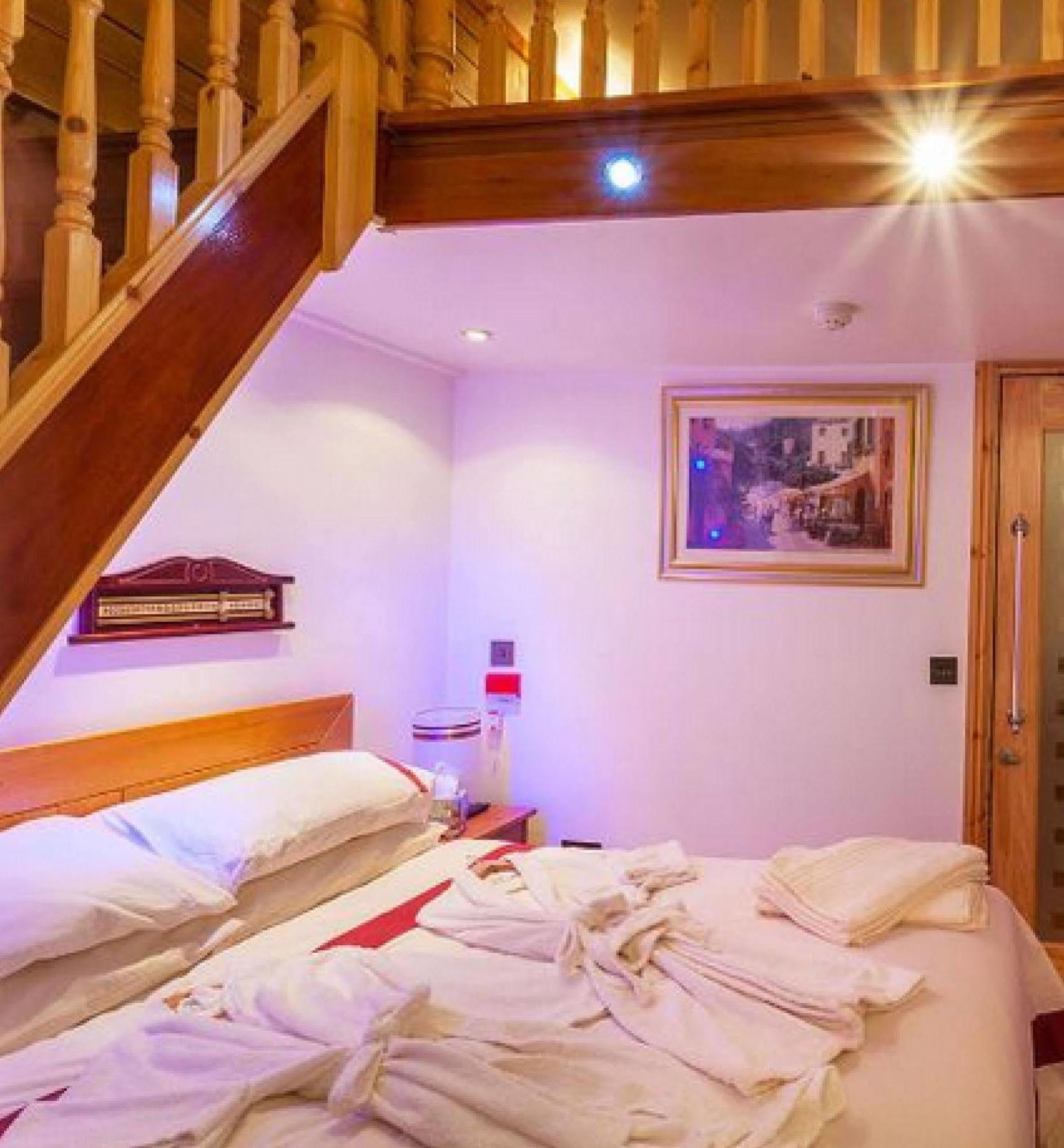 F3 2 Bedroomed Town House - Free Parking - Super 150 Mbps Wifi Near Gavin N Stacey Film House - 1 Free Dog Allowed Барри Экстерьер фото