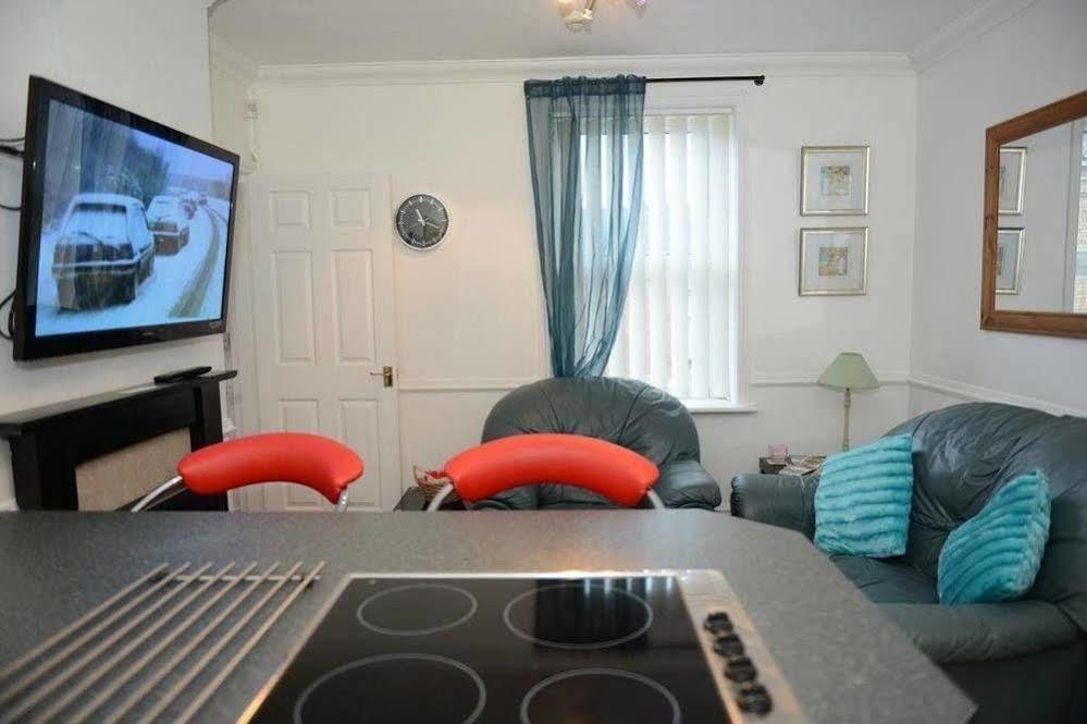 F3 2 Bedroomed Town House - Free Parking - Super 150 Mbps Wifi Near Gavin N Stacey Film House - 1 Free Dog Allowed Барри Экстерьер фото