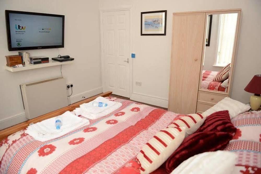 F3 2 Bedroomed Town House - Free Parking - Super 150 Mbps Wifi Near Gavin N Stacey Film House - 1 Free Dog Allowed Барри Экстерьер фото